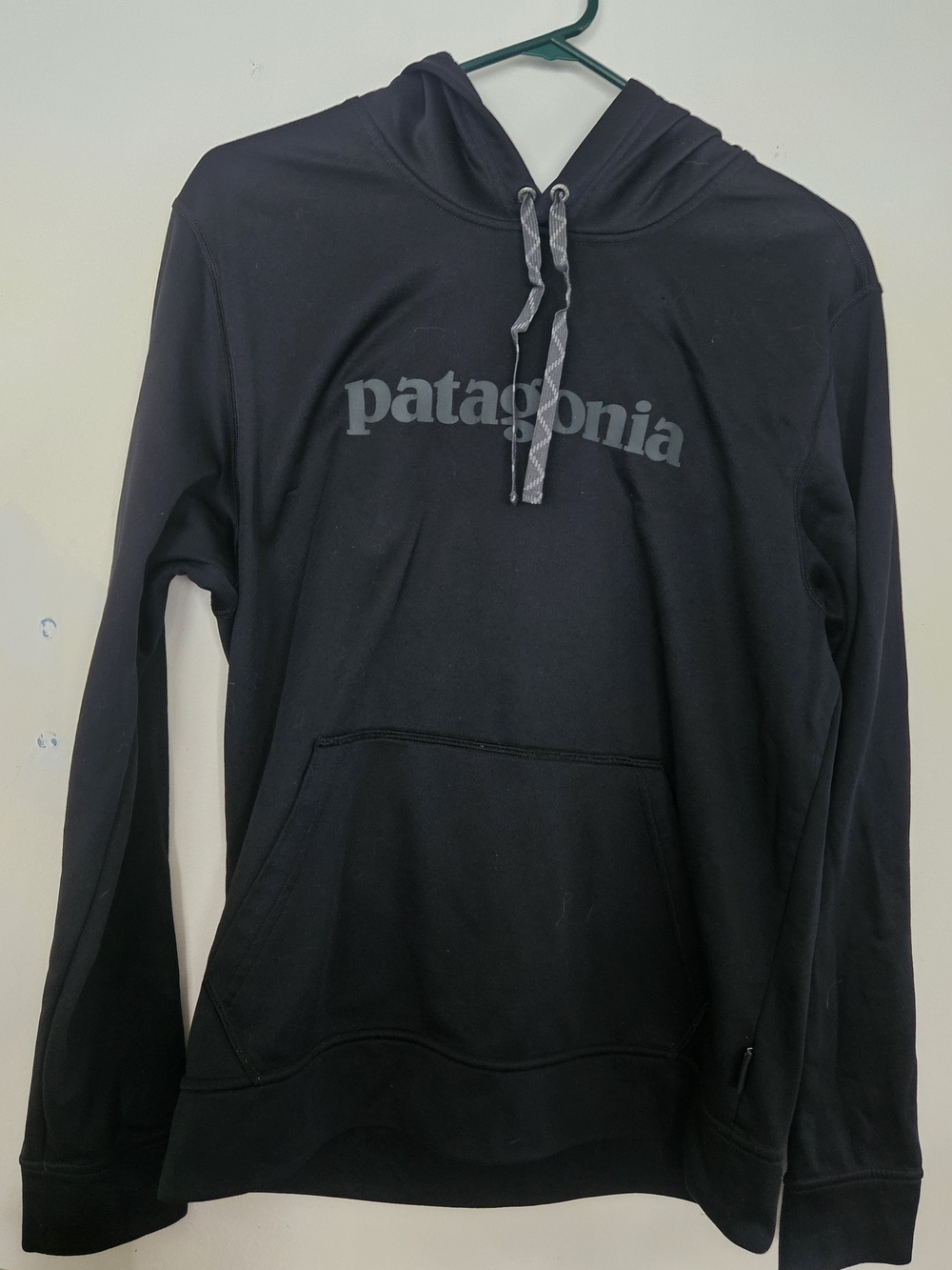Patagonia Text Logo Hoodie Polycycle Black Pullover Hoody Men’s M Sweatshirt